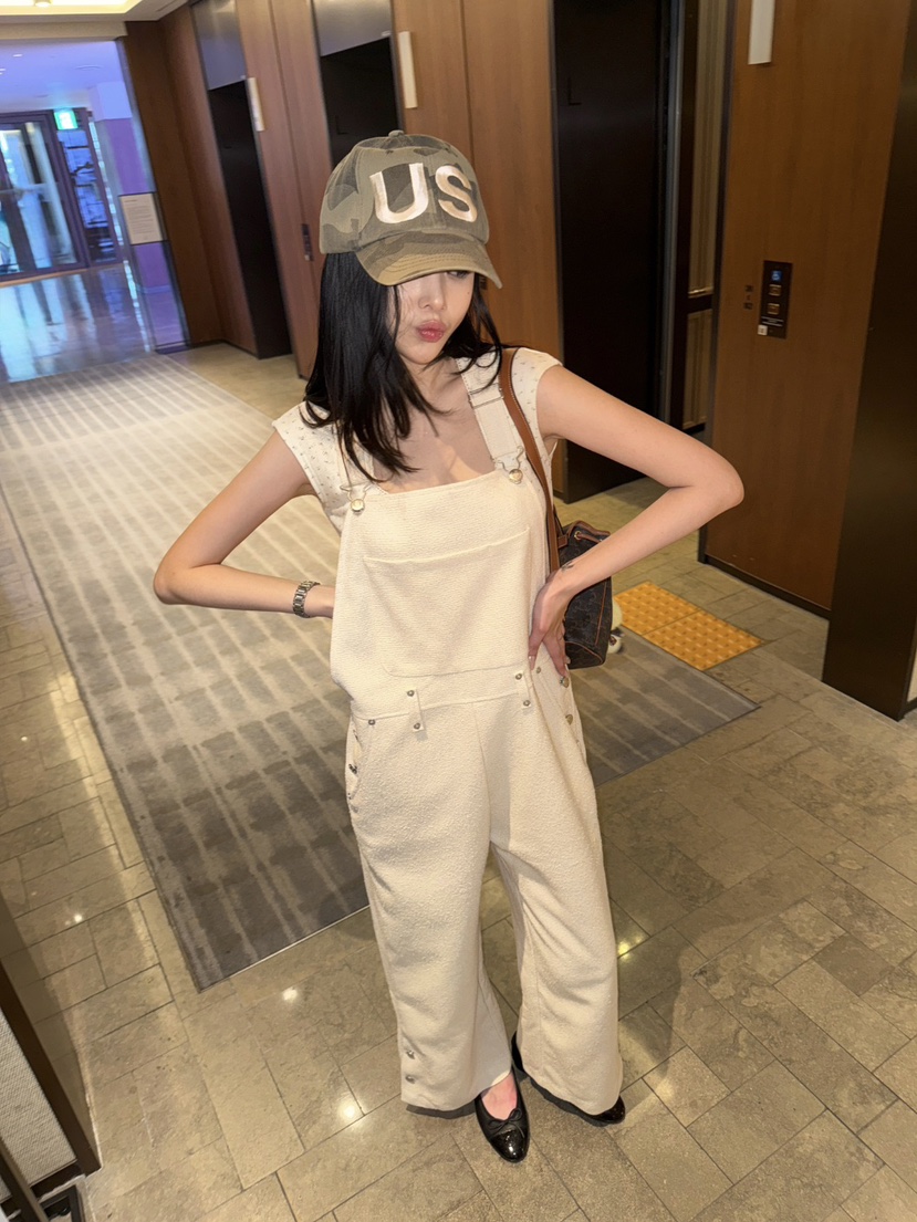ON:UP韓國直郵㊣東大門實拍女裝新品休閑推薦時尚熱賣背帶褲ON:UP背帶褲