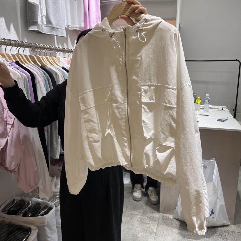 COKE CAKE韓國㊣直郵東大門代購女裝新品推薦人氣夾克連帽CHAE夾克圖色2