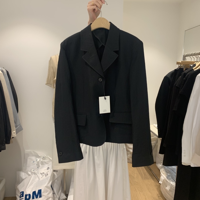OUR-A韓國直郵㊣東大門實拍女裝新款25春夏休閑時尚夾克天絲OUR-A夾克圖色2