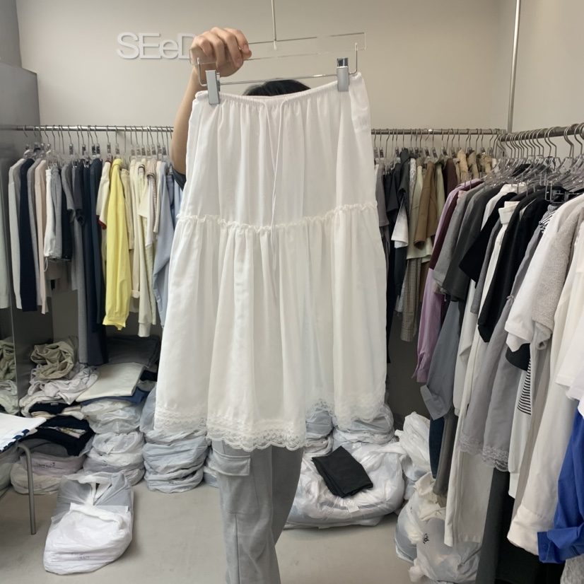 LEESEED-A韓國㊣直郵東大門代購女裝新品熱賣半身裙中短裙蕾絲絲綢SEeD/LEESEED半身裙/中短裙圖色2