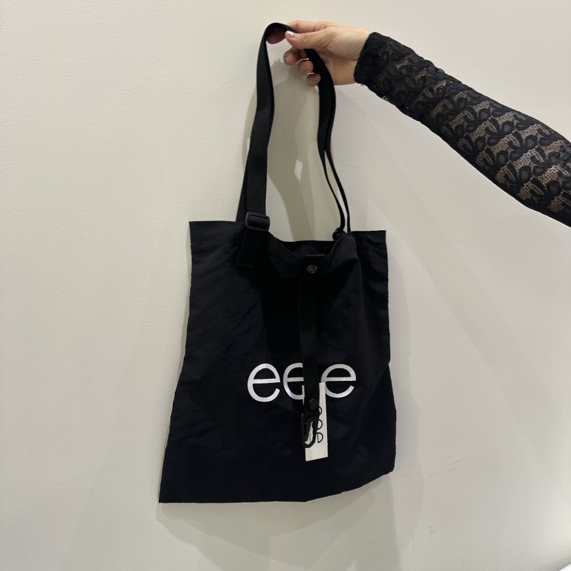 E/E/E直郵韓國代購㊣女裝新款休閑時尚推薦25春夏單肩斜跨包E/E/E單肩/斜跨包圖色2