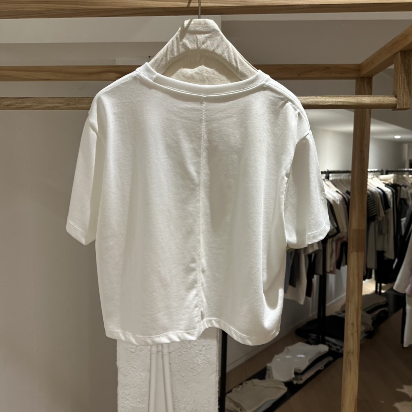 APPROACH0.1韓國直郵㊣東大門實拍女裝新品人氣推薦T恤刺繡APPROACH0.1T恤