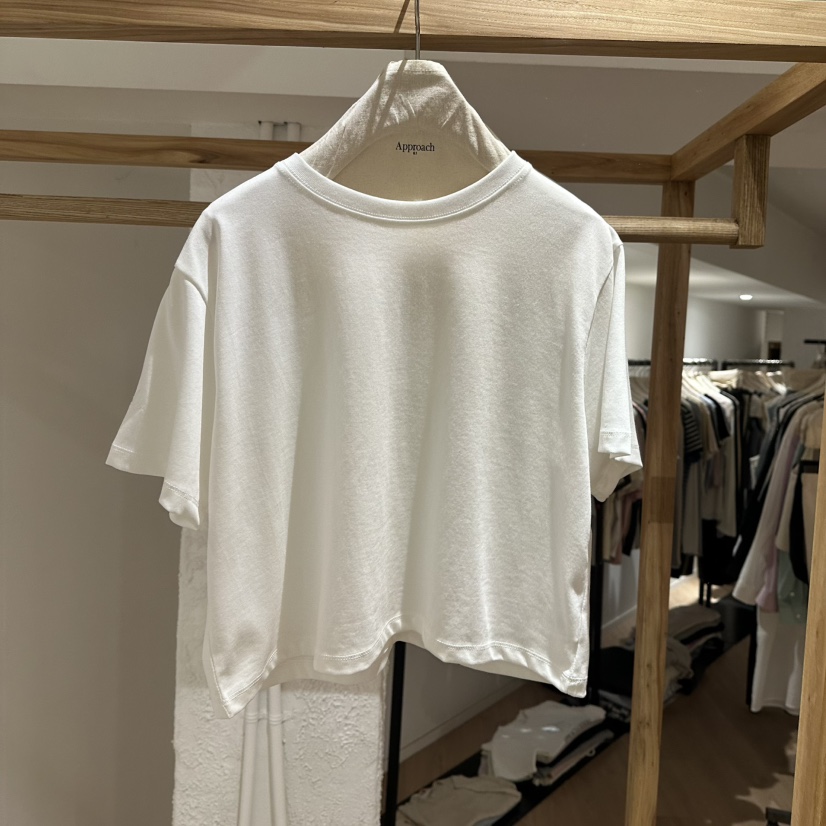 APPROACH0.1韓國直郵㊣東大門實拍女裝新品人氣推薦T恤刺繡APPROACH0.1T恤