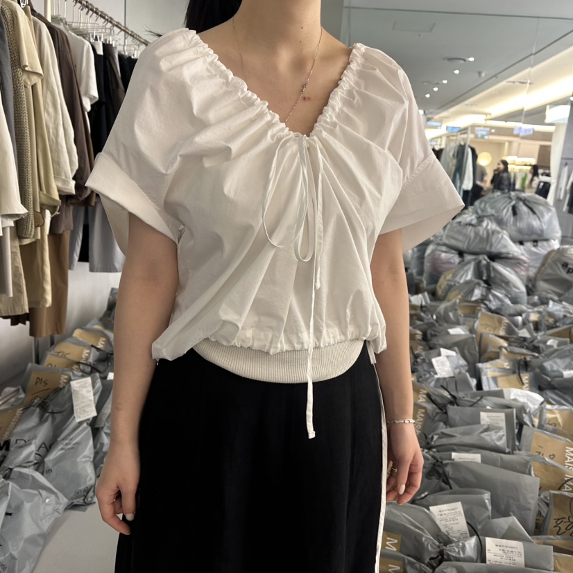 DOUBLE STANDARD/LE SMOKING/MAISONSTAFF韓國直郵㊣東大門實拍女裝新品人氣襯衫蕾絲衫MAISONSTAFF襯衫/蕾絲衫圖色2