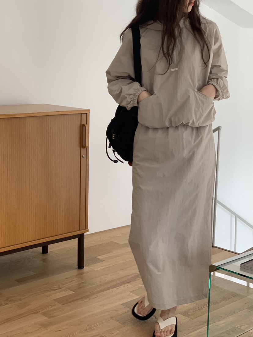 LOGARDEN韓國直郵女士新品推薦時尚人氣職業真品25春夏衛衣LO GARDEN衛衣