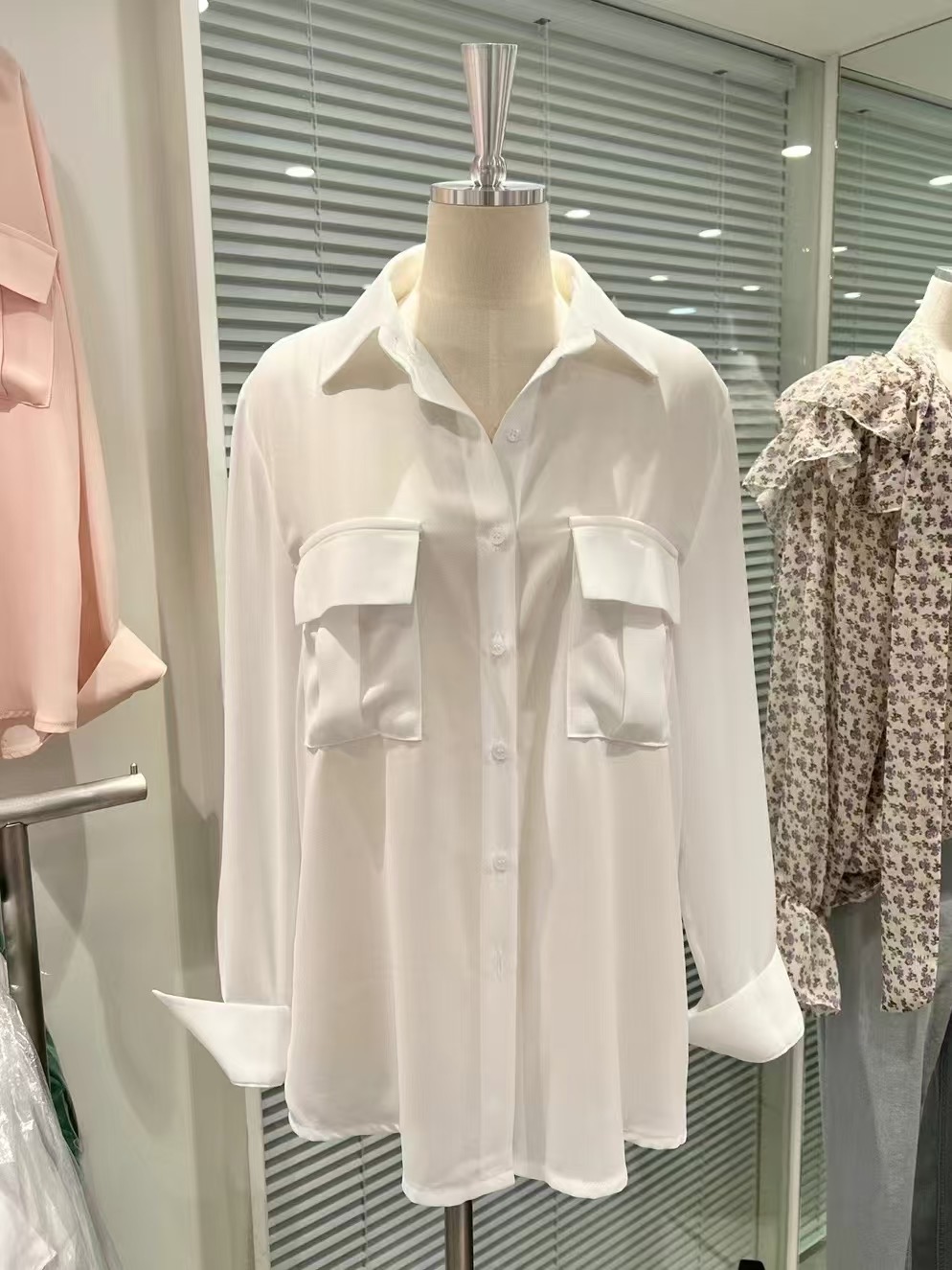 THE BARBARA韓國直郵女裝新品職業時尚真品襯衫蕾絲衫口袋THE BARBARA襯衫/蕾絲衫圖色3