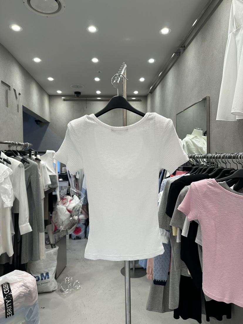 CELEBRITY-A東大門代購女裝新款25春夏熱賣時尚休閑職業T恤CELEBRITY-AT恤