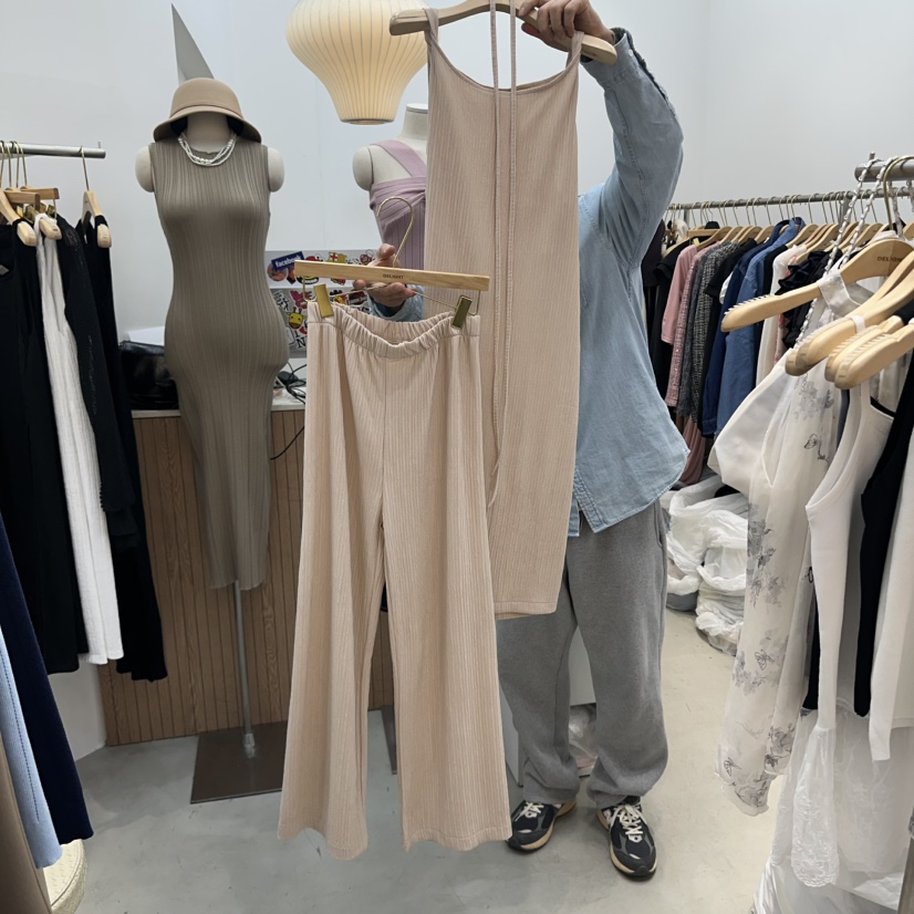 DELIGHT-Q直郵韓國代購㊣女裝新品25春夏套裝含腰繩兩件套套裝DELIGHT-Q套裝圖色2