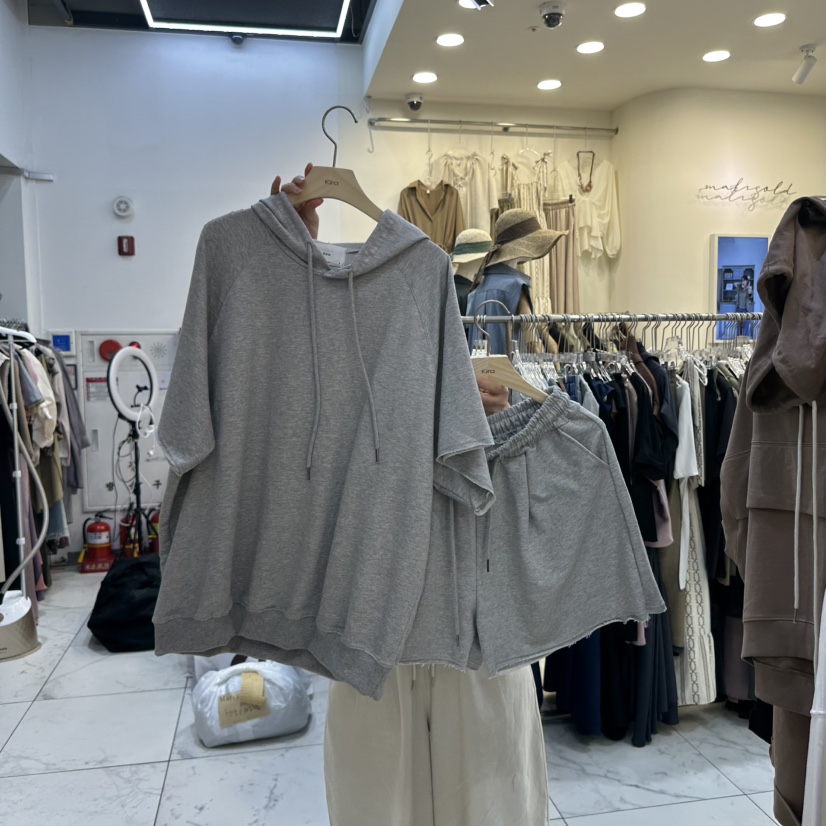 IN KIRA韓國直郵㊣東大門實拍女裝新品熱賣時尚套裝兩件套IN KIRA套裝圖色2