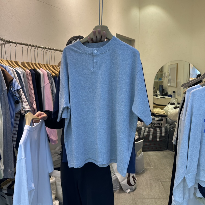 AND FLOYD韓國㊣直郵東大門代購女裝新品人氣推薦時尚休閑T恤stunning and FloydT恤圖色2