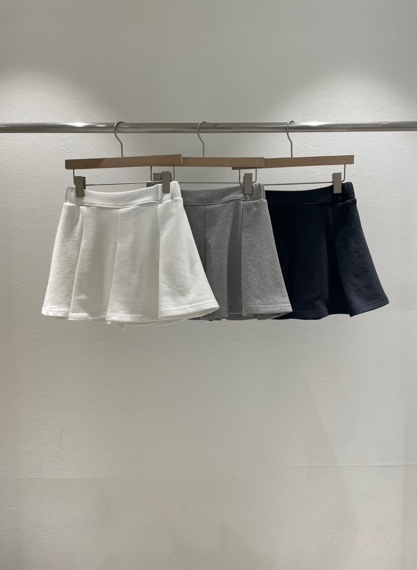 ROOMS SHOP韓國㊣直郵東大門代購女裝新款熱賣裙褲百褶羅紋ROOMS_SHOP裙褲