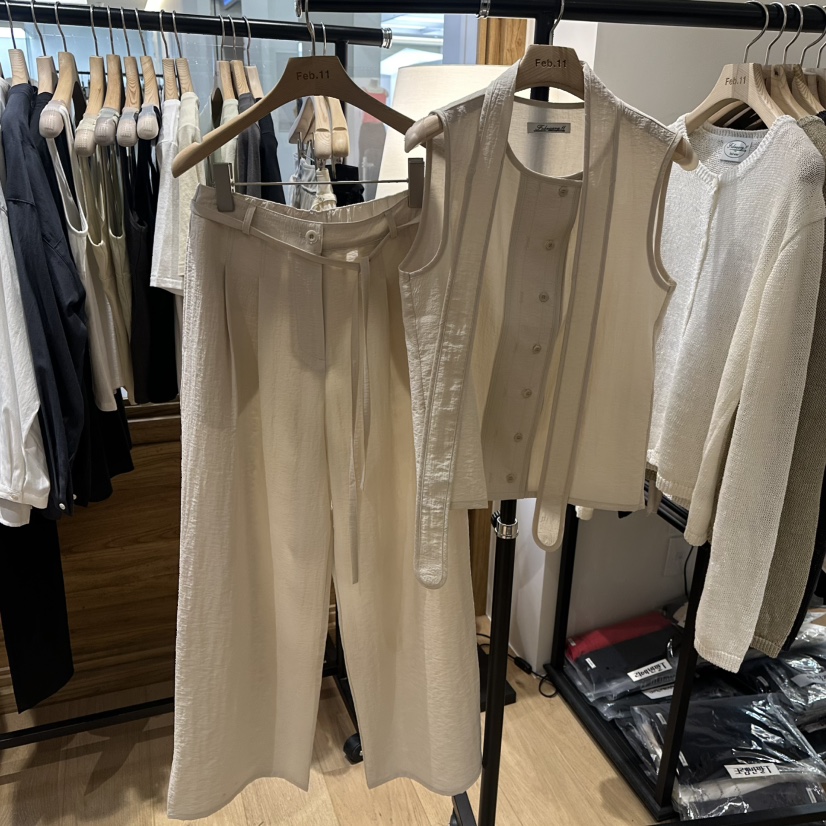 FEBRUARY 11韓國㊣直郵東大門代購女裝新品人氣套裝含脖帶套裝FEBRUARY11套裝