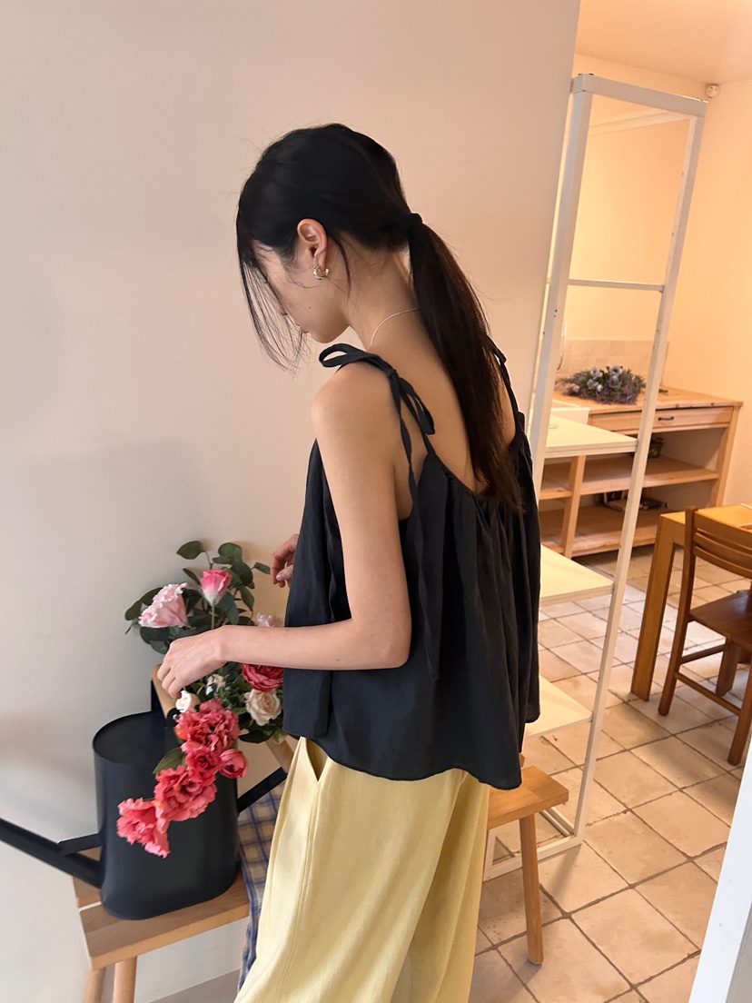 ME MO韓國直郵㊣東大門實拍女裝新款人氣熱賣推薦吊帶背心ME MO吊帶/背心
