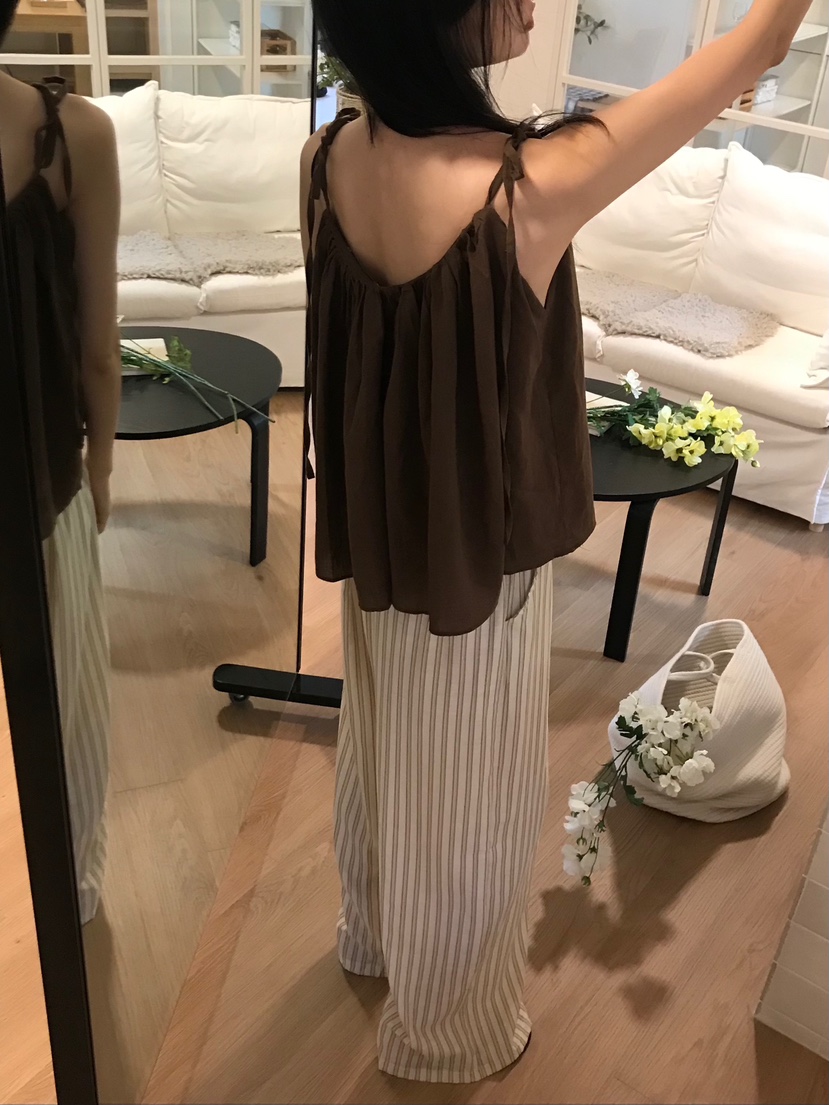 ME MO韓國直郵㊣東大門實拍女裝新款人氣熱賣推薦吊帶背心ME MO吊帶/背心
