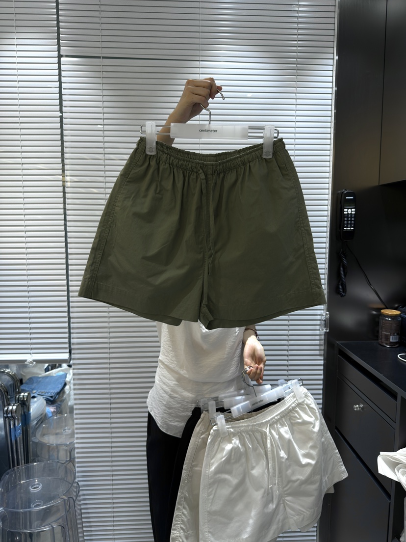 CM韓國㊣直郵東大門代購女裝新品熱賣時尚人氣推薦25春夏短褲CM短褲圖色2