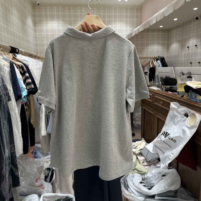 OURMOMENT韓國直郵女裝新品時尚25春夏休閑真品職業熱賣T恤OURMOMENTT恤