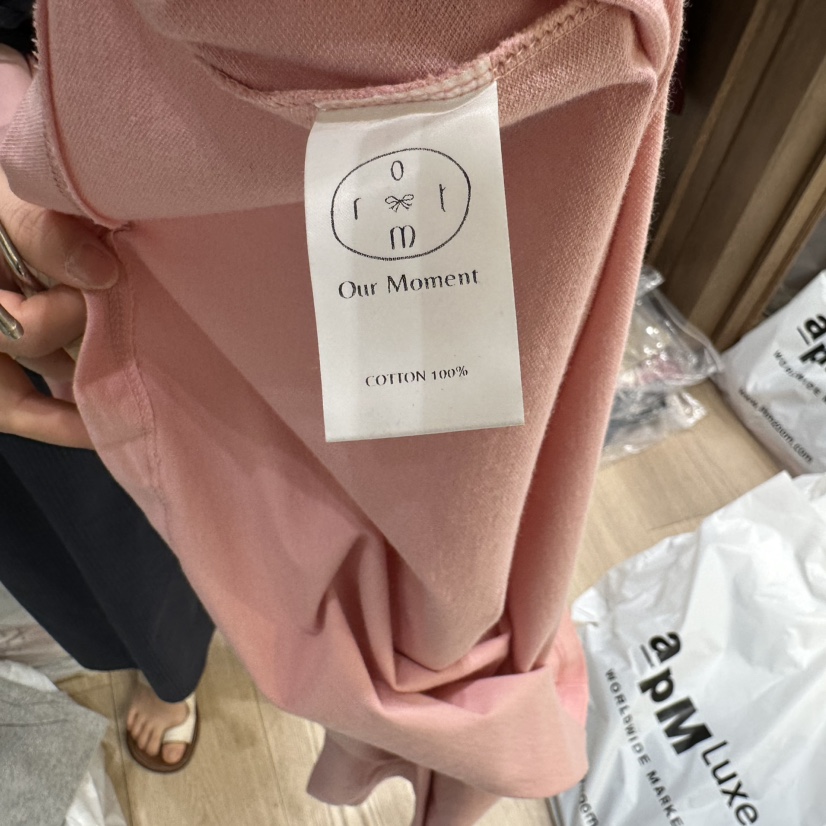 OURMOMENT韓國直郵女裝新品時尚25春夏休閑真品職業熱賣T恤OURMOMENTT恤