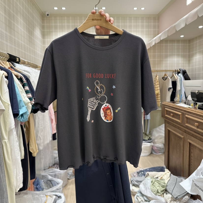 OURMOMENT東大門實拍女士新品真品推薦熱賣職業休閑時尚T恤OURMOMENTT恤圖色3
