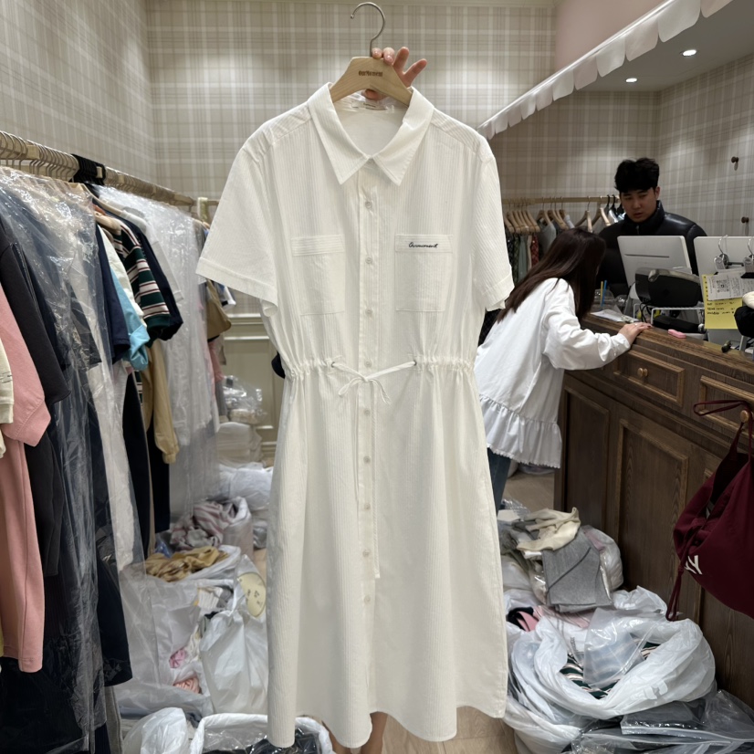 OURMOMENT東大門直郵女裝新品休閑推薦時尚人氣連衣裙含腰繩OURMOMENT連衣裙圖色2