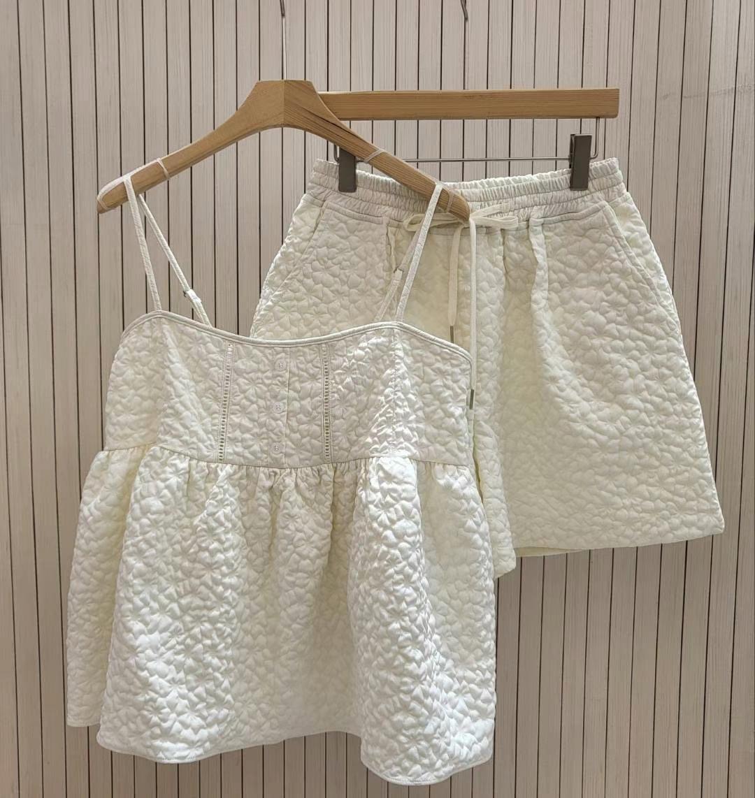COCOS/ONE TOP東大門實拍女裝新款熱賣時尚25春夏推薦套裝COCOS/ONE TOP套裝圖色1