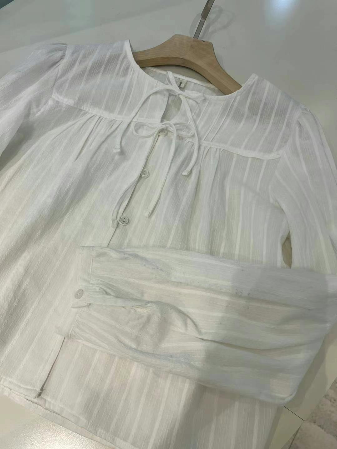 ONEMORETHING韓國代購女裝新款熱賣推薦真品時尚襯衫蕾絲衫ONEMORETHING襯衫/蕾絲衫