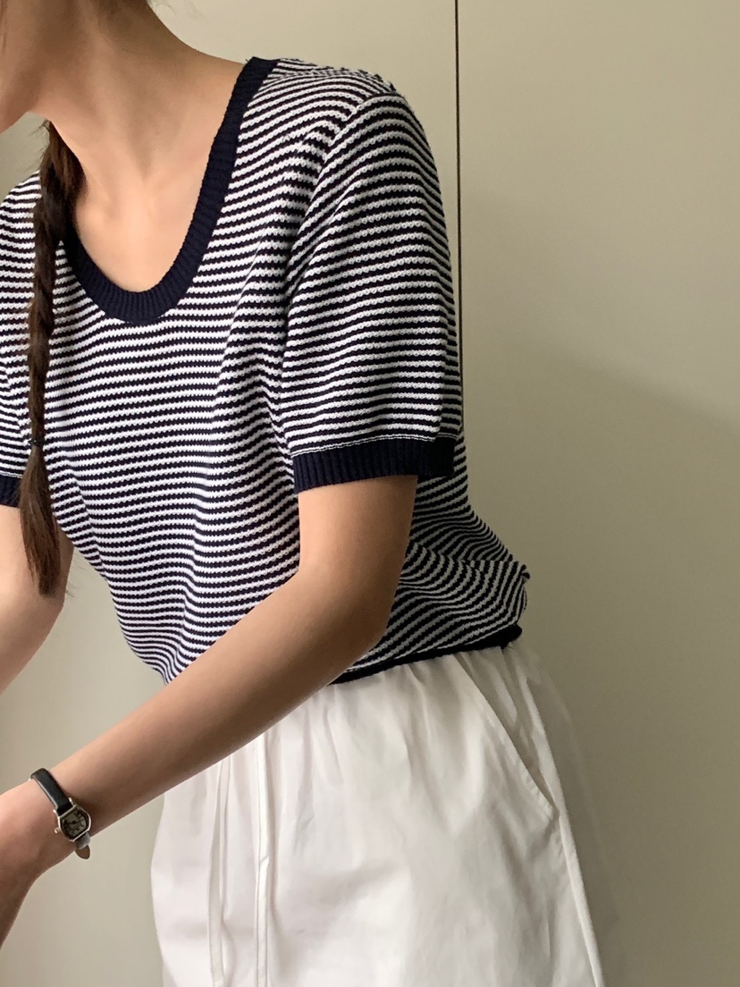 WOOD韓國直郵㊣東大門實拍女裝新款休閑推薦時尚人氣針織衫WOOD針織衫