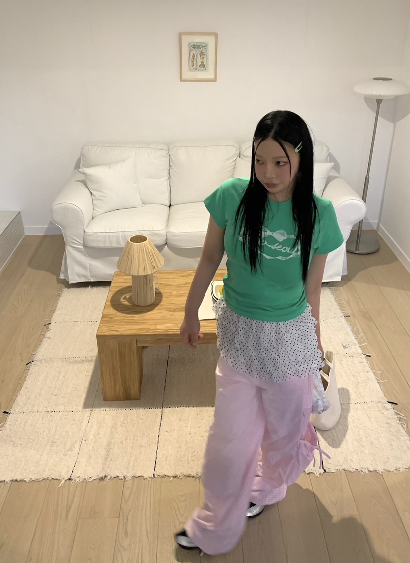 SEOLO韓國直郵㊣東大門實拍女裝新款推薦人氣時尚熱賣休閑T恤Seolo seoulT恤