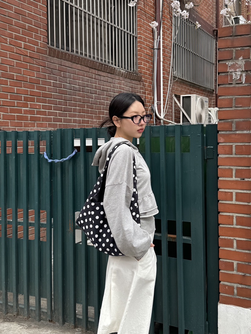 SUNDER MARKET韓國㊣直郵東大門代購女裝新品熱賣夾克荷葉邊兜帽SUNDER MARKET夾克