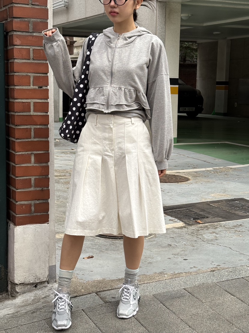 SUNDER MARKET韓國㊣直郵東大門代購女裝新品熱賣夾克荷葉邊兜帽SUNDER MARKET夾克圖色2