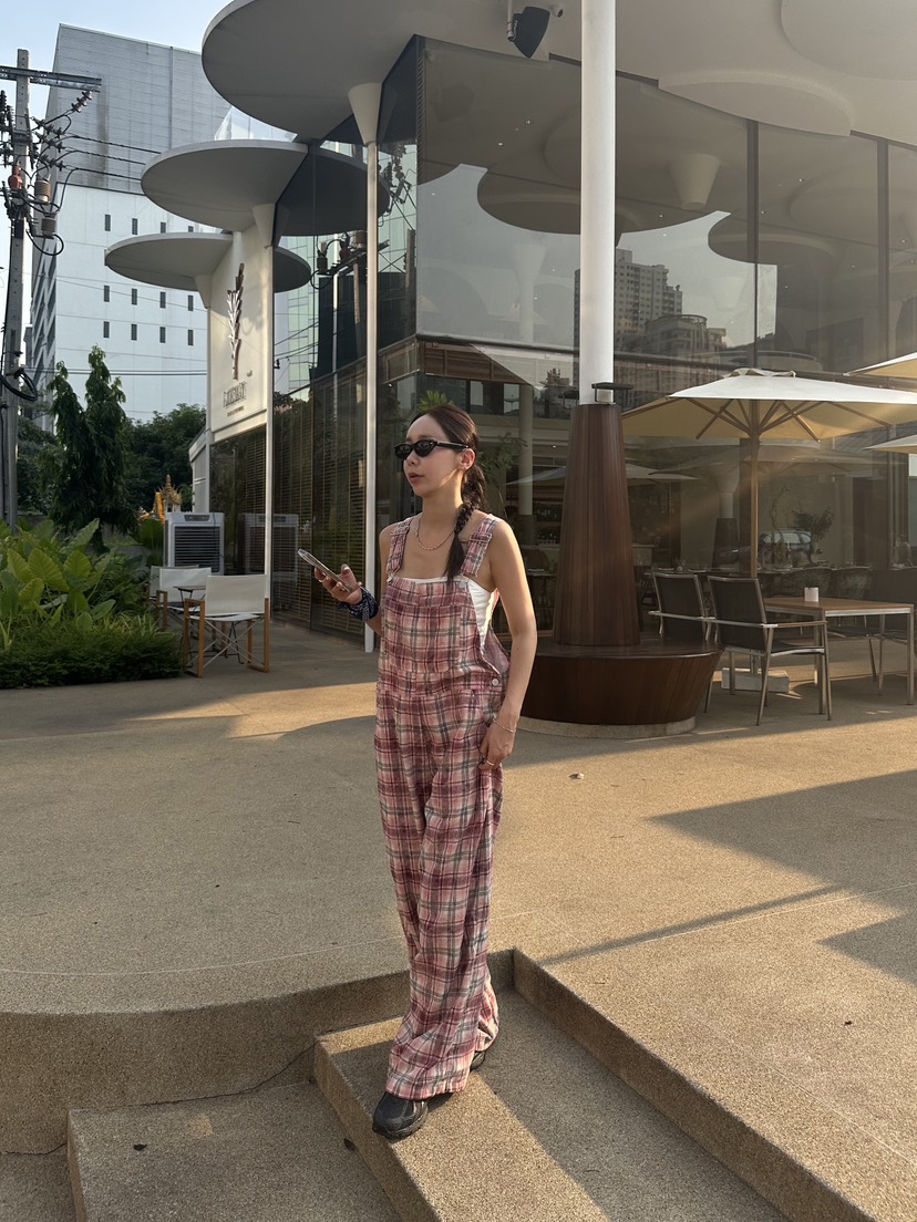 SUNDER MARKET韓國直郵㊣女裝新品熱賣時尚人氣背帶褲格紋SUNDER MARKET背帶褲