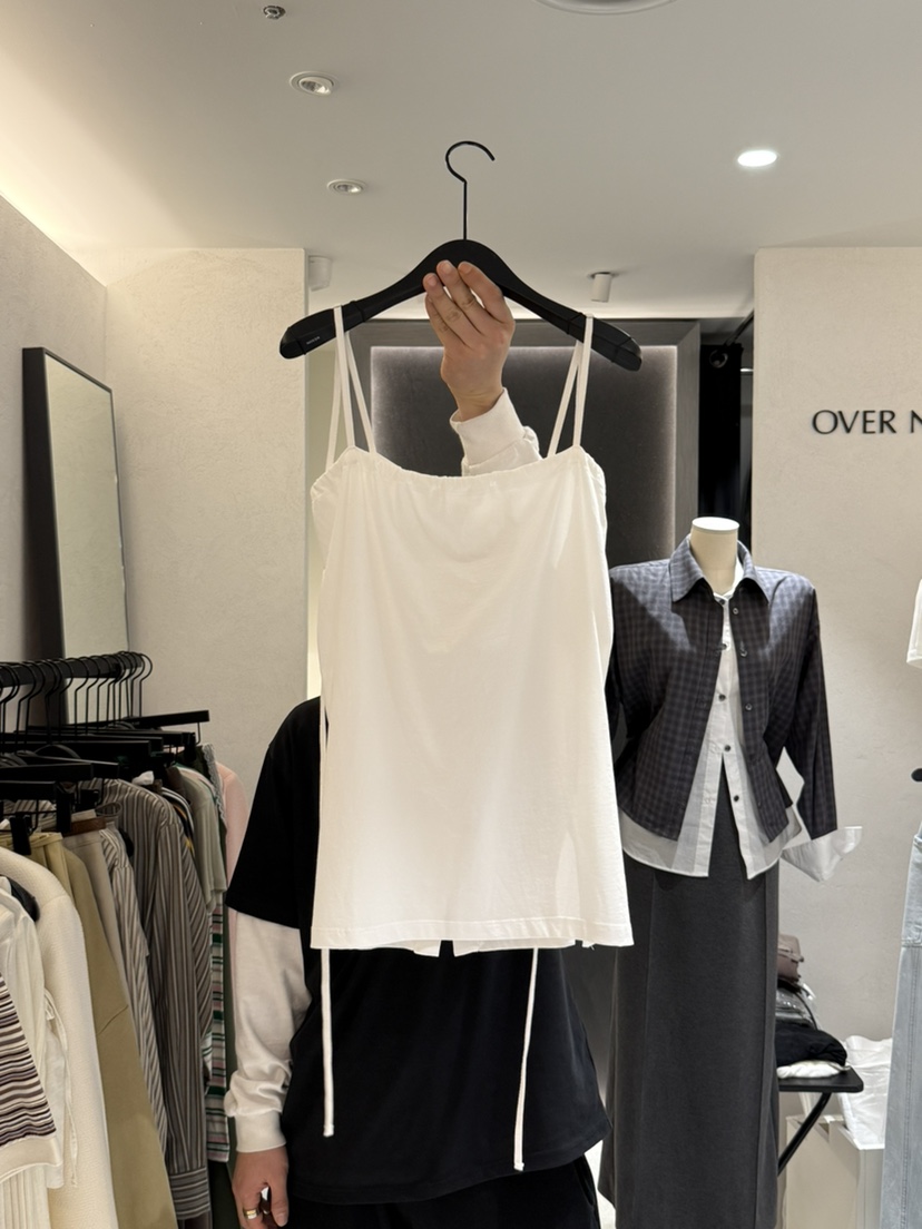 OVER NEAP韓國直郵㊣東大門實拍女裝新品熱賣人氣吊帶背心OVER NEAR吊帶/背心
