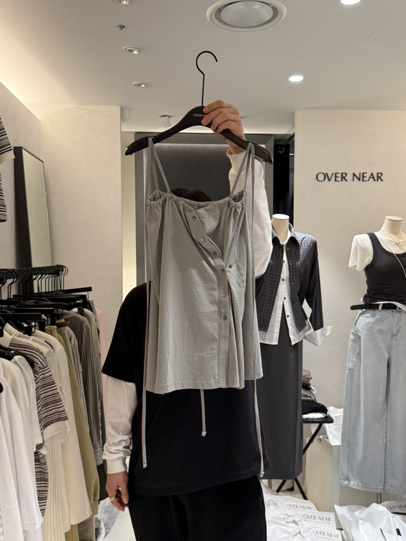 OVER NEAP韓國直郵㊣東大門實拍女裝新品熱賣人氣吊帶背心OVER NEAR吊帶/背心圖色3