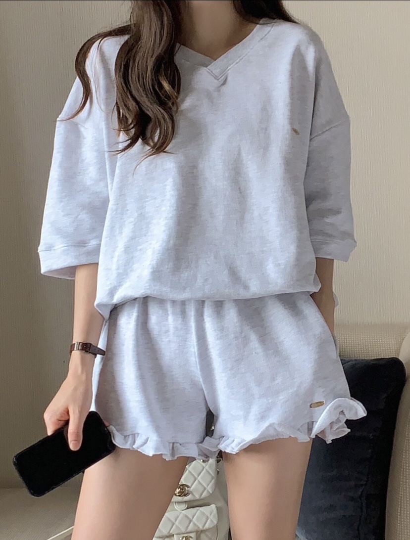 FORMSTUDIO韓國直郵㊣東大門實拍女裝新品休閑套裝荷葉邊V領FORMSTUDIO套裝
