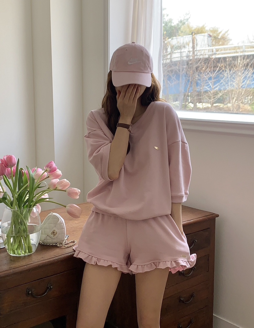 FORMSTUDIO韓國直郵㊣東大門實拍女裝新品休閑套裝荷葉邊V領FORMSTUDIO套裝圖色2