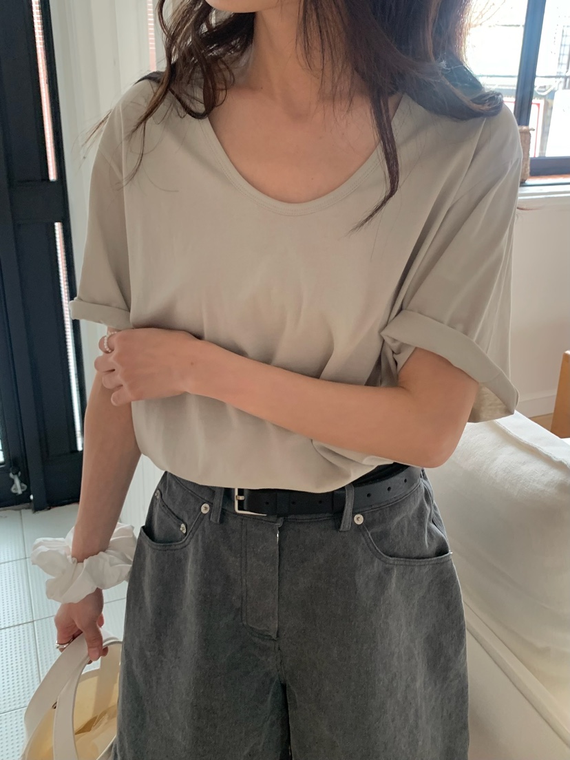 BLEECKER韓國直郵㊣東大門實拍女裝新品時尚熱賣人氣推薦T恤BLEECKERT恤