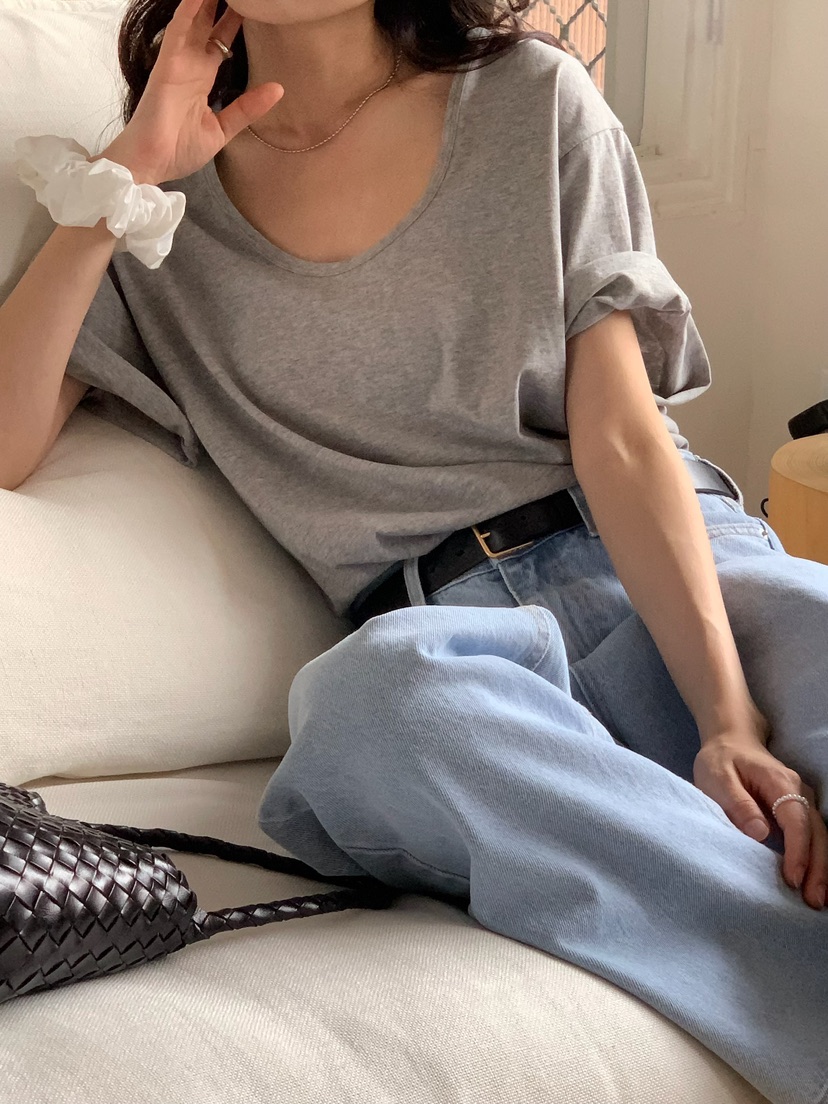 BLEECKER韓國直郵㊣東大門實拍女裝新品時尚熱賣人氣推薦T恤BLEECKERT恤