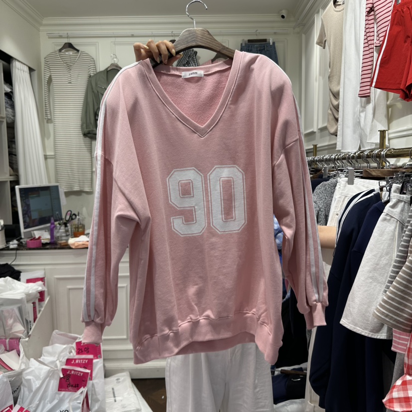J.RITZY韓國直郵㊣東大門實拍女裝新品時尚推薦人氣休閑衛衣J.RITZY衛衣圖色2
