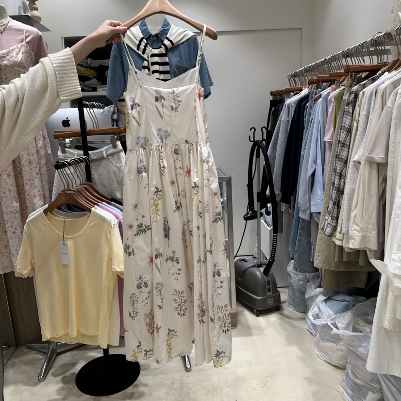 MELO韓國直郵㊣東大門實拍女裝新款時尚熱賣25春夏休閑連衣裙MELO連衣裙