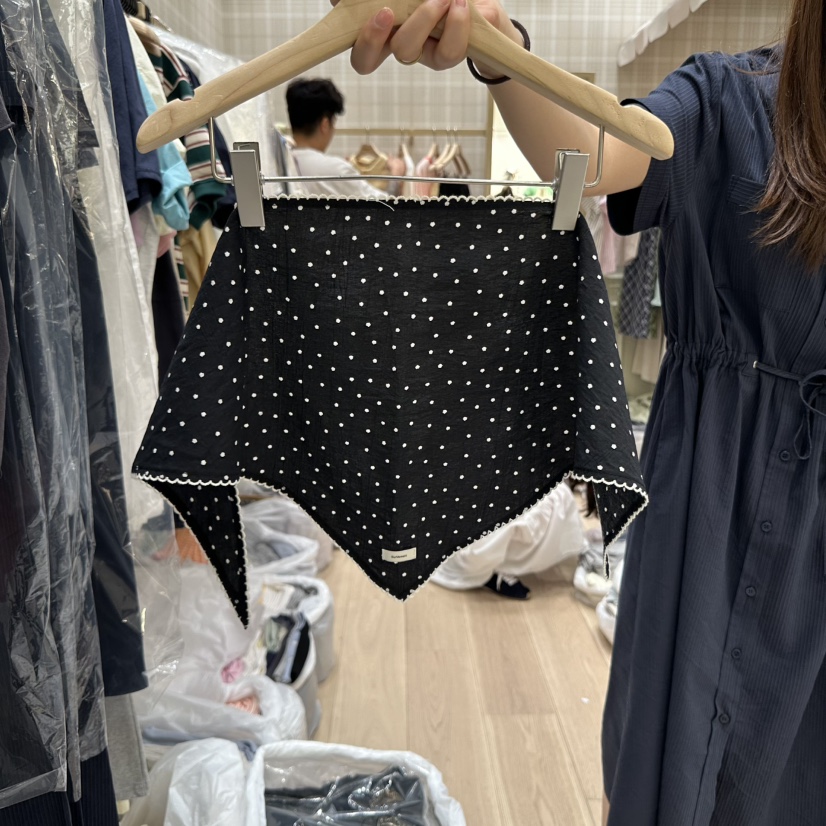 OURMOMENT直郵韓國代購㊣女裝新品25春夏人氣推薦時尚圍巾披肩OURMOMENT圍巾/披肩圖色3