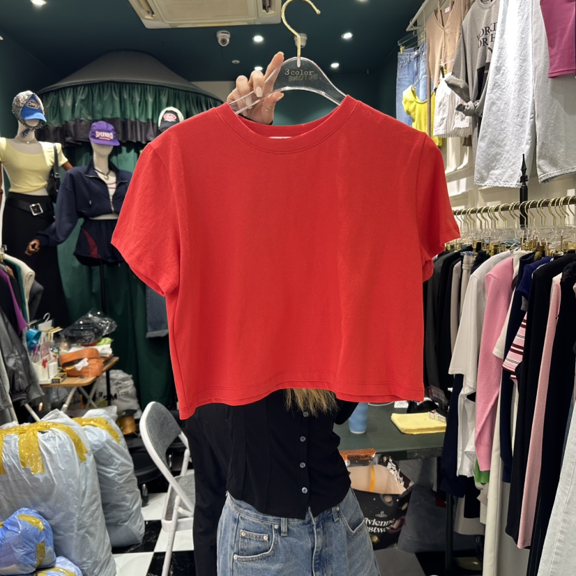 3COLOR(此品牌名稱會遭售假投訴,建議淘寶店鋪商品名稱中不要使用)直郵韓國代購㊣女裝新款熱賣T恤Three colorT恤圖色2
