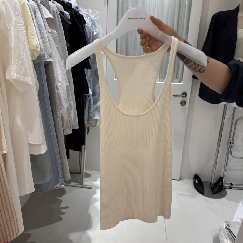 MONDAY TO SUNDAY韓國直郵㊣女裝新品人氣推薦休閑吊帶背心MONDAY TO SUNDAY吊帶/背心圖色2