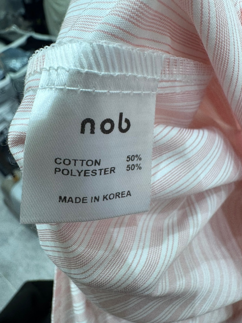 NOB韓國直郵㊣東大門實拍女裝新品時尚推薦人氣熱賣襯衫蕾絲衫NOB襯衫/蕾絲衫