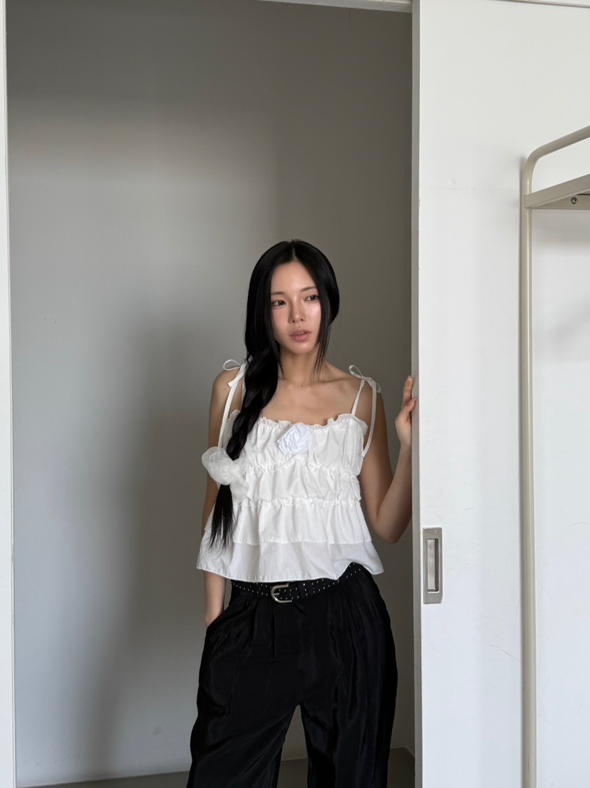 BETWEEN US韓國直郵㊣女裝新品時尚熱賣25春夏推薦吊帶背心JICJO:SEOUL吊帶/背心