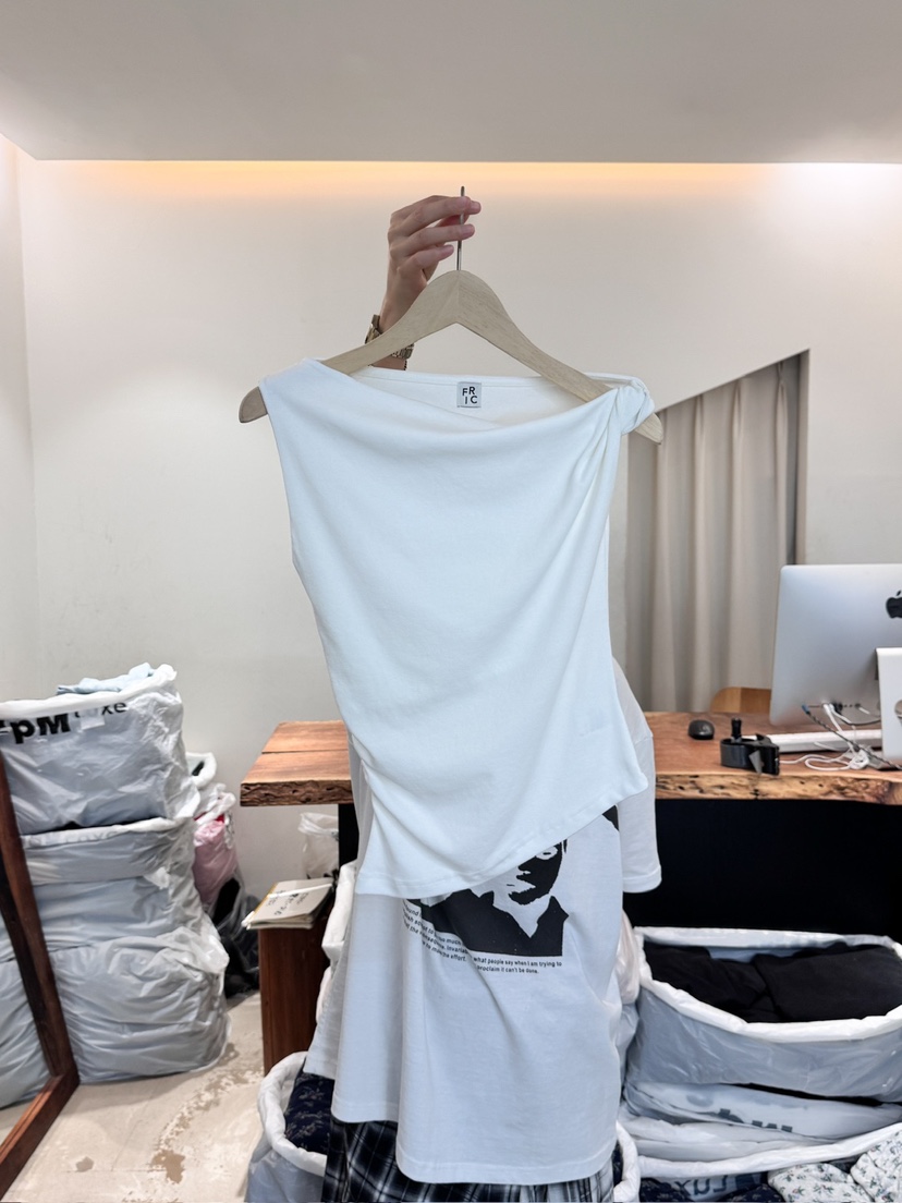 FRIC韓國㊣直郵東大門代購女裝新款25春夏推薦人氣吊帶背心FRIC吊帶/背心