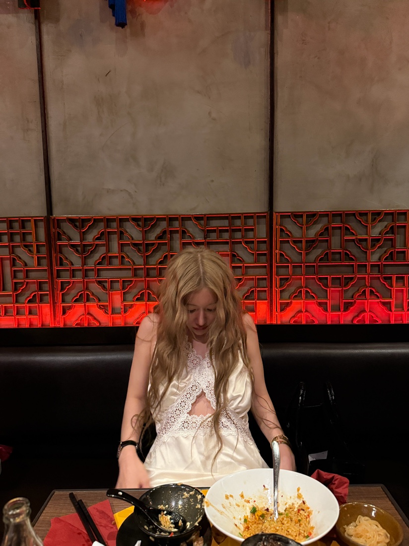 OUTFIT韓國直郵㊣女裝新款時尚休閑推薦熱賣25春夏人氣連衣裙OUTFIT連衣裙