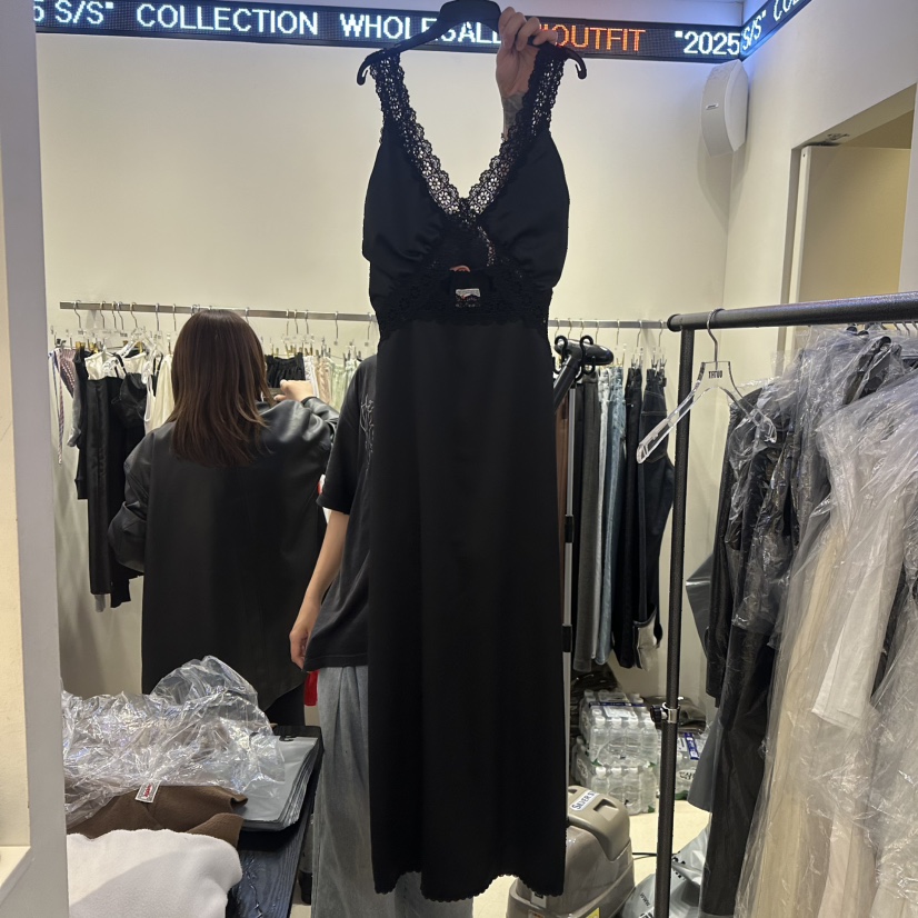 OUTFIT韓國直郵㊣女裝新款時尚休閑推薦熱賣25春夏人氣連衣裙OUTFIT連衣裙圖色2