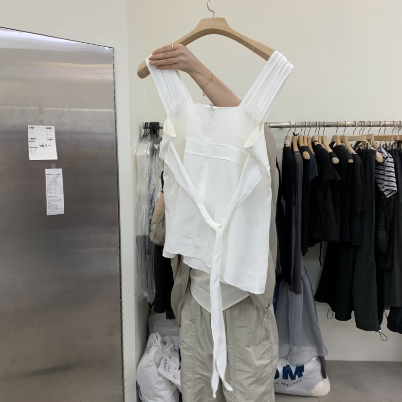 MOIBLE韓國直郵㊣東大門實拍女裝新品熱賣人氣推薦吊帶背心MOIBLE吊帶/背心