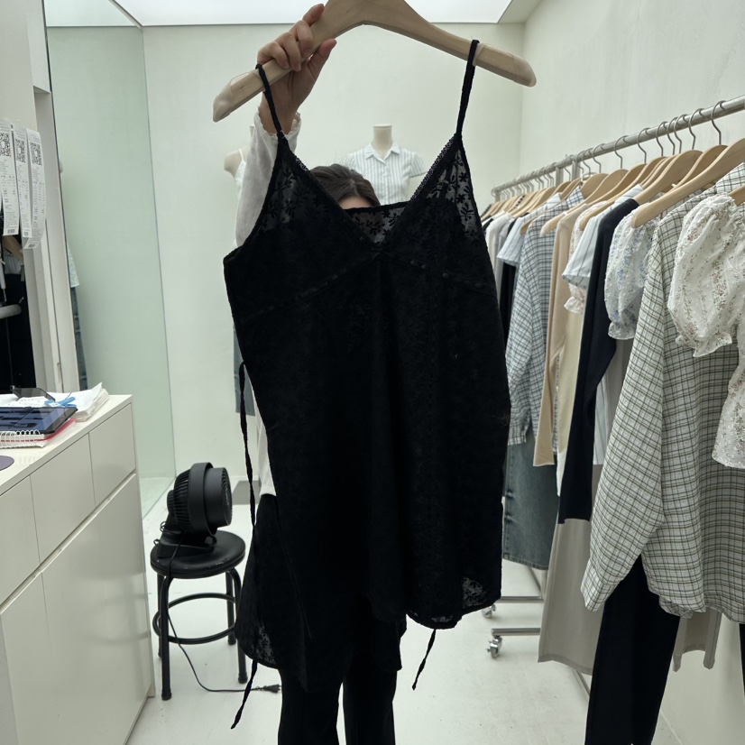 CHAV韓國㊣直郵東大門代購女裝新品時尚休閑人氣推薦吊帶背心CHAV吊帶/背心圖色2