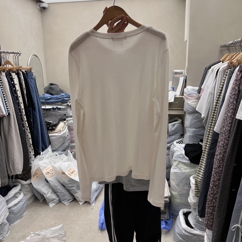 BREEZE韓國直郵㊣東大門實拍女裝新品熱賣休閑時尚人氣長袖T恤BREEZE長袖T恤