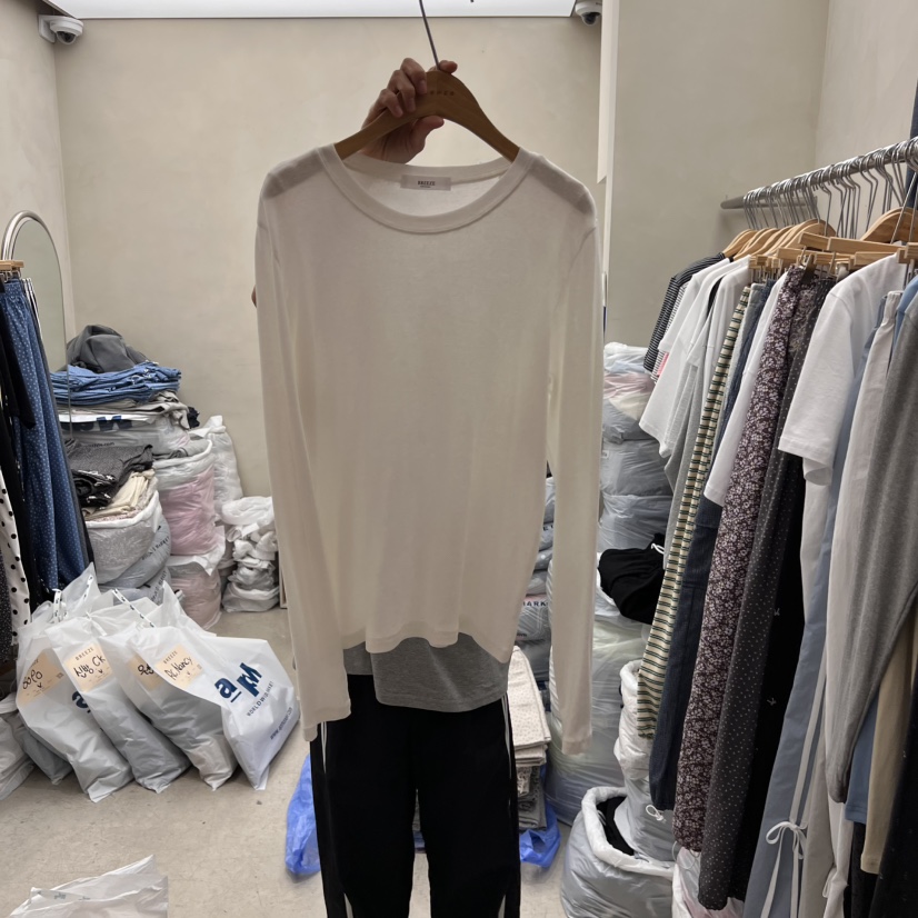 BREEZE韓國直郵㊣東大門實拍女裝新品熱賣休閑時尚人氣長袖T恤BREEZE長袖T恤